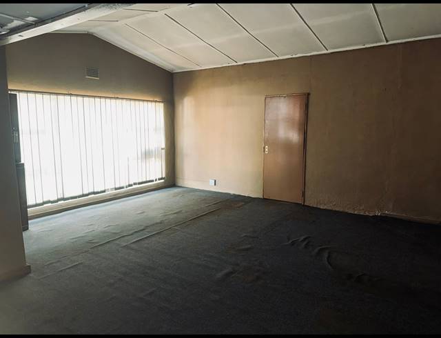 496M² BUSINESS TO LET IN DALVIEW